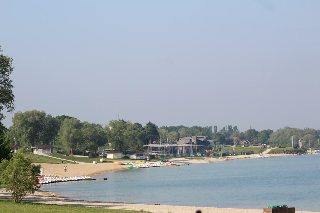 Le Port Mesnil Vila Exterior foto